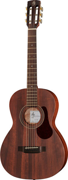 Vue d'ensemble d'une guitare acoustique classique dotée d'un corps en bois, de six cordes et d'une finition marron foncé. Rappelant une guitare folk, la tête de guitare comporte des chevilles d'accordage et un logo, tandis que la rosace laisse entrevoir l'étiquette de la guitare à l'intérieur.